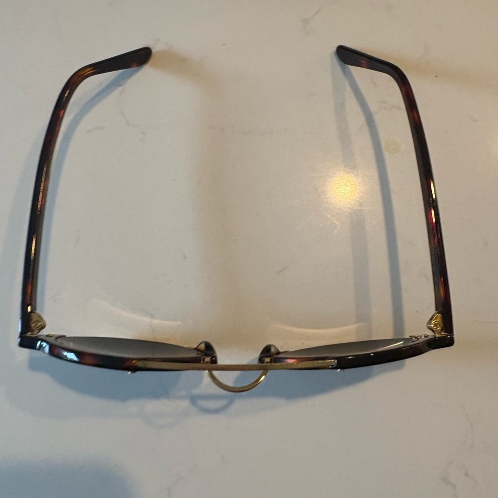Illesteva Milan 2 Tortoiseshell Round Sunglasses. - Picture 4 of 11